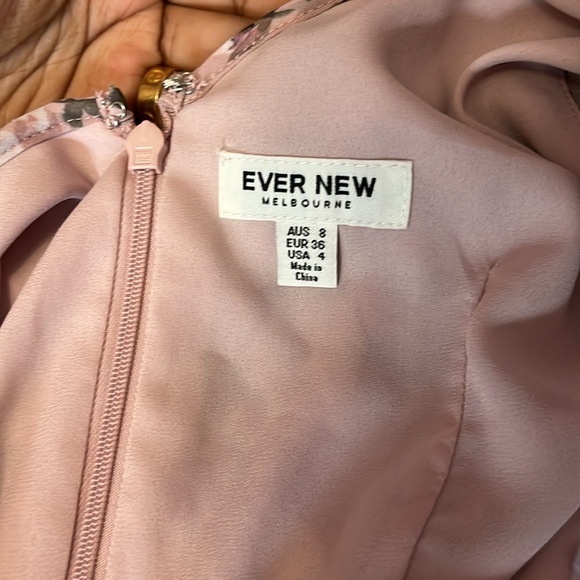 Evernew Melbourne Venice Flutter Sleeve Dress - Picture 6 of 8